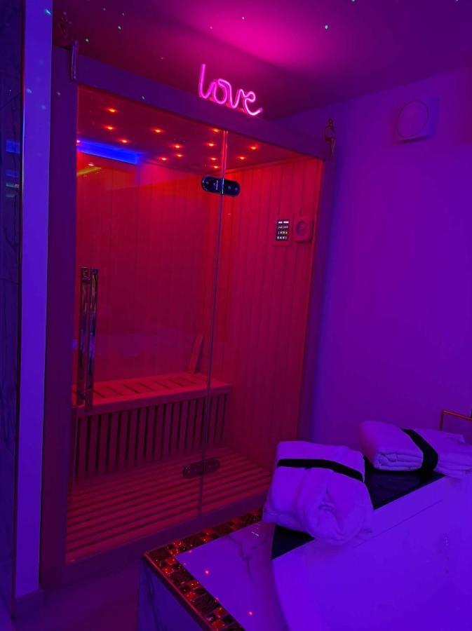 L'Aurore Suite De Charme, Clim Jacuzzi, Sauna, Piscine Chauffee Cuisine... Carpentras Eksteriør billede
