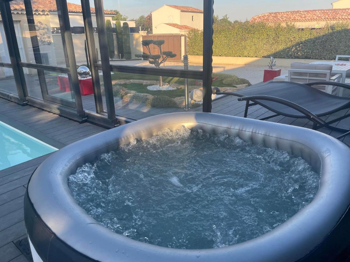L'Aurore Suite De Charme, Clim Jacuzzi, Sauna, Piscine Chauffee Cuisine... Carpentras Eksteriør billede
