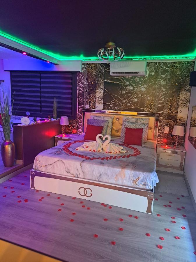 L'Aurore Suite De Charme, Clim Jacuzzi, Sauna, Piscine Chauffee Cuisine... Carpentras Eksteriør billede