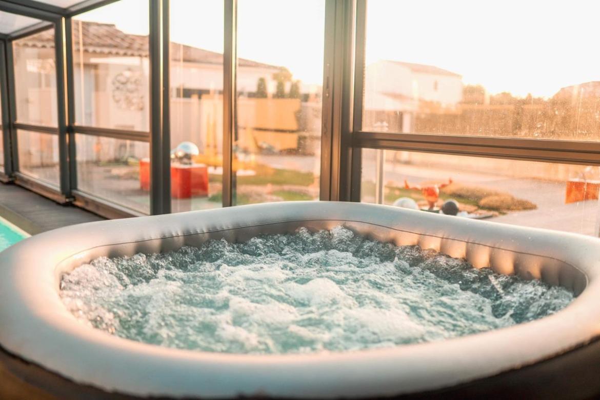 L'Aurore Suite De Charme, Clim Jacuzzi, Sauna, Piscine Chauffee Cuisine... Carpentras Eksteriør billede